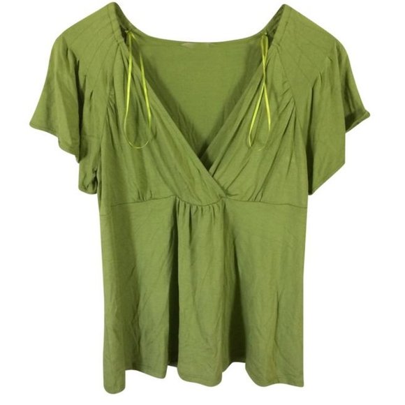 Michael Kors Tops - Michael Kors women's Petite quarter sleeve leaf green stretchy deep v-neck top